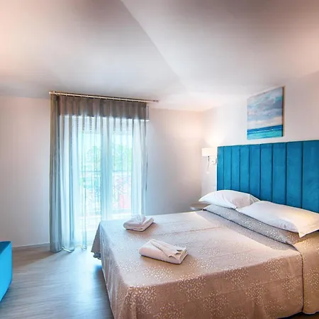 Zavatta - Rooms&apartments Lägenhetshotell 3*