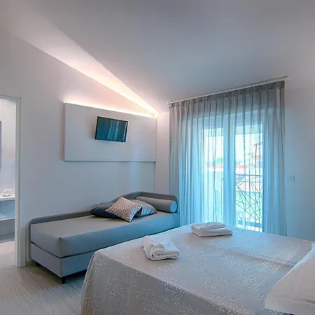 Zavatta - Rooms&apartments Lägenhetshotell Bellaria-Igea Marina
